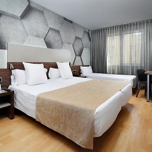 Zimmer mit zwei Einzelbetten